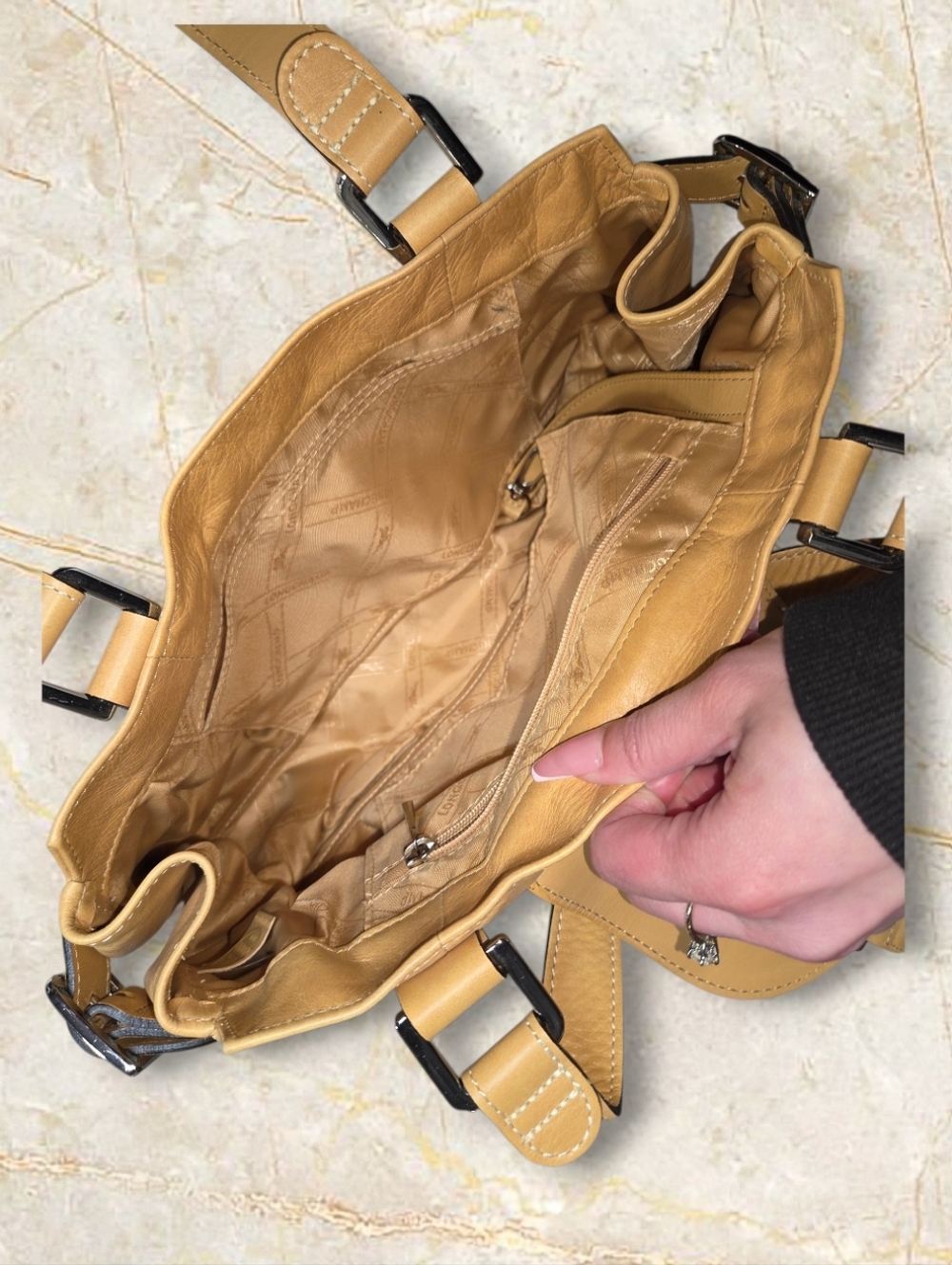 NEW Longchamp Idole Shoulderbag In Camel - Picture 5 of 6